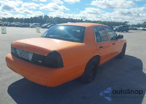 2010 Ford Crown Victoria Police Interceptor z USA, uszkodzony, nr VIN 2FABP7BV9AX118966